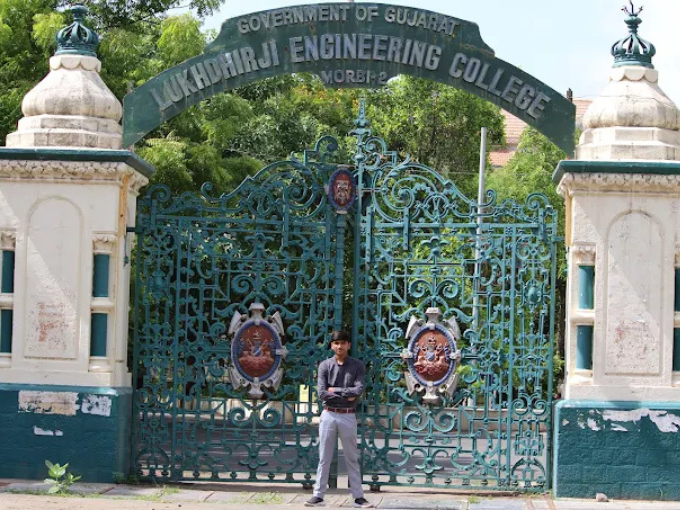 Lukhdhirji Engineering College